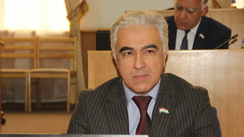 экс-чиновники