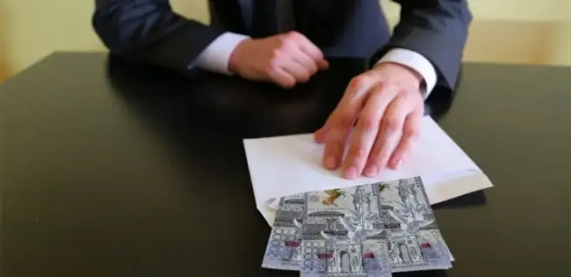 Главу отдела образования Мангистауской области задержали