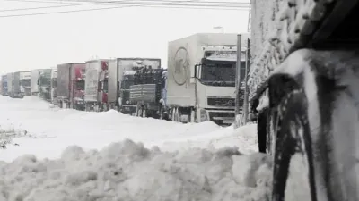 скопление грузовиков