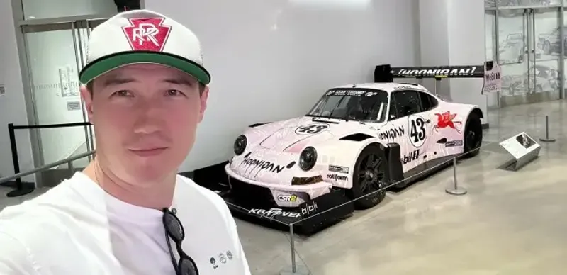 Певец Рахат Турлыханов вновь избил свою жену